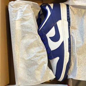 Nike Men's Blue and White Sneakers